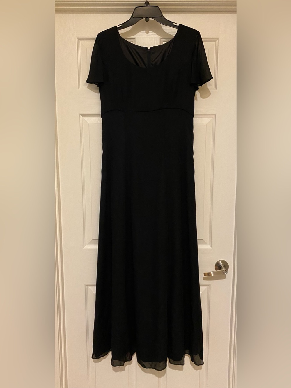 Elegant Black Chiffon Maxi Dress for Women
